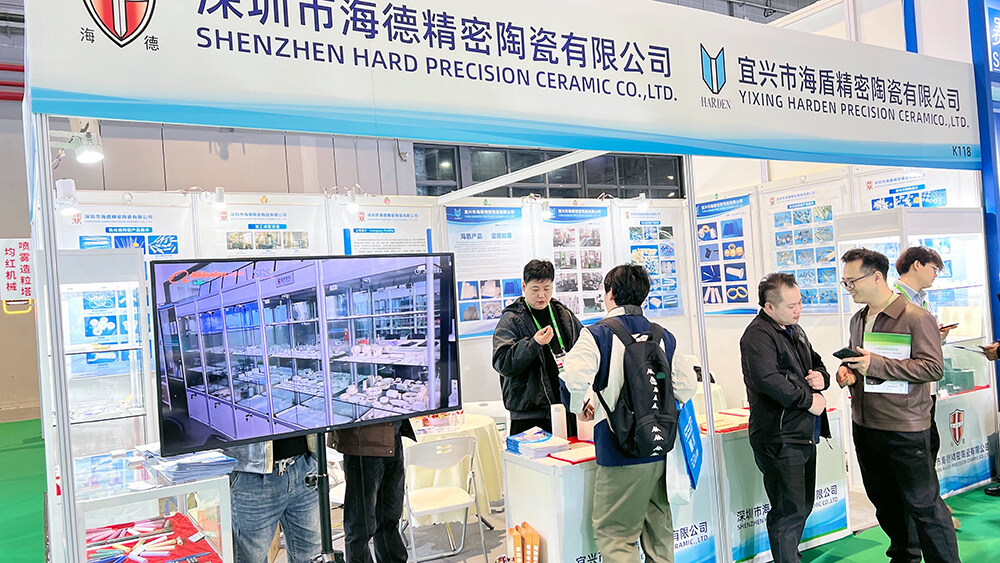 接待展会客户咨询